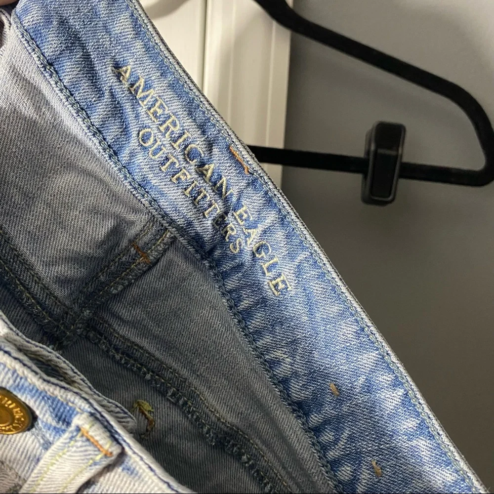 American Eagle Stretch Jean Shorts in Light Denim Wash
